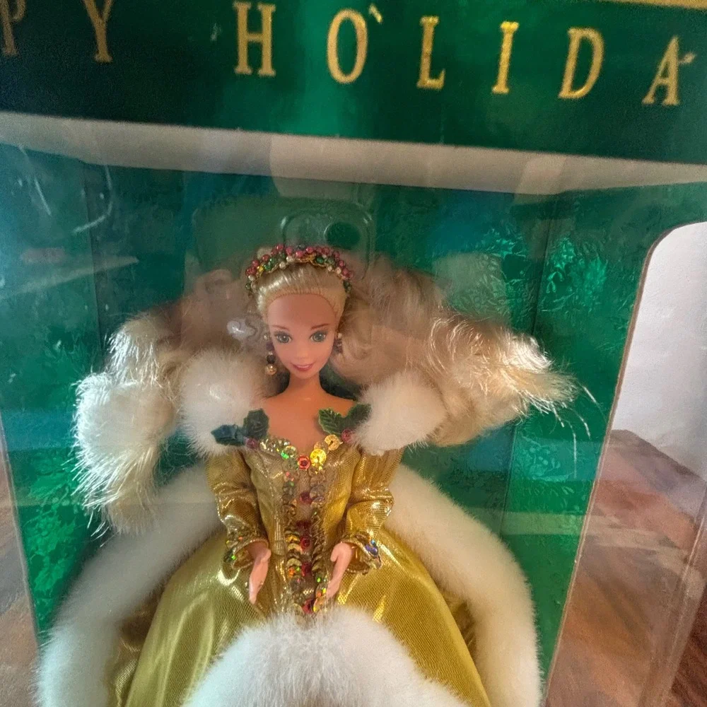 Mattel Happy Holidays Barbie 1994 Special Edition Gold Gown Doll 12155 NIB